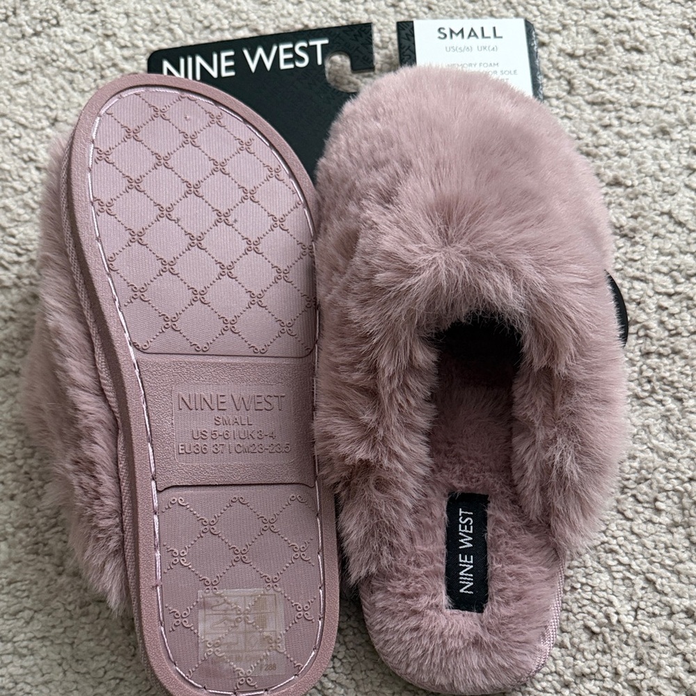 Nine West Pink Fuzzy Slippers Size Small